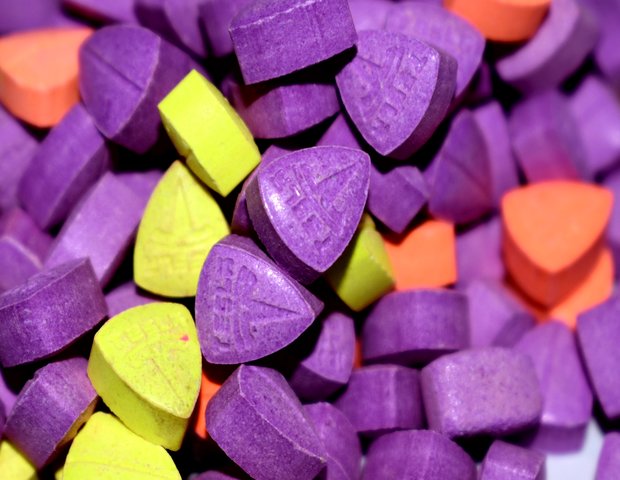 Buy Multi Colored Tesla 220mg Online - Xpress Chems